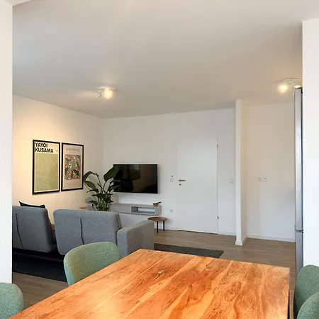 Zentrales 65qm City-apartment Mit Free Wifi & Self Check-in Apartment